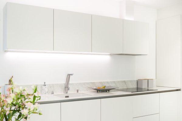 Tiras led para la cocina - ¡cómo elegir la iluminación para tu espacio! Tiras led para la cocina - ¡cómo elegir la iluminación para tu espacio!