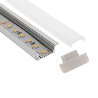 Luminaria de tira LED en canal de aluminio con cubierta esmerilada y tapa final, presenta una solución de iluminación moderna ideal para iluminación de acento.