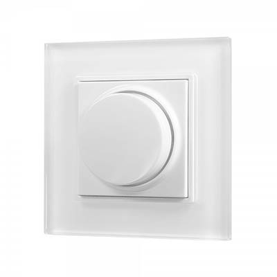Primer plano de un moderno regulador de intensidad blanco en la pared, ideal para controlar la iluminación LED con un diseño elegante que realza la estética de cualquier espacio.