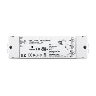 Controlador LED rectangular con botones etiquetados y puertos de conexión con los logotipos CE, RoHS y FCC de conformidad.