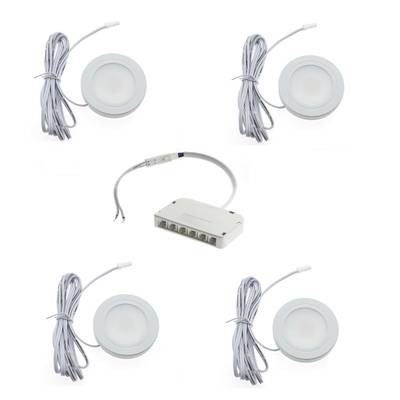 Un conjunto de cuatro luces LED circulares de disco con cables conectados a un concentrador central blanco de distribución de energía para soluciones de iluminación eficientes.