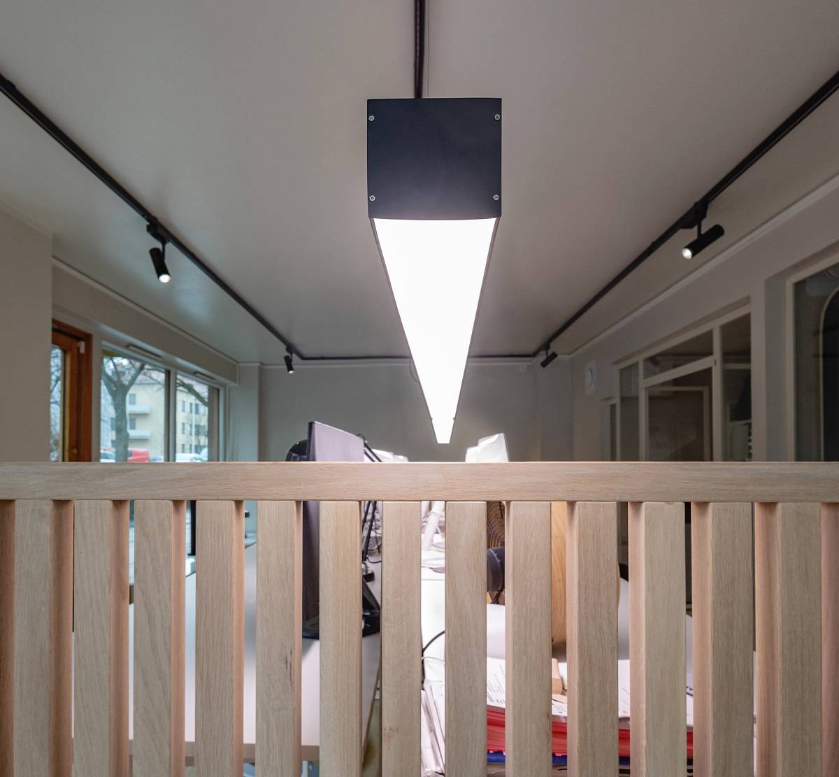 Superficie de luz plana y tiras de led blanco nítido LedStore.fi
