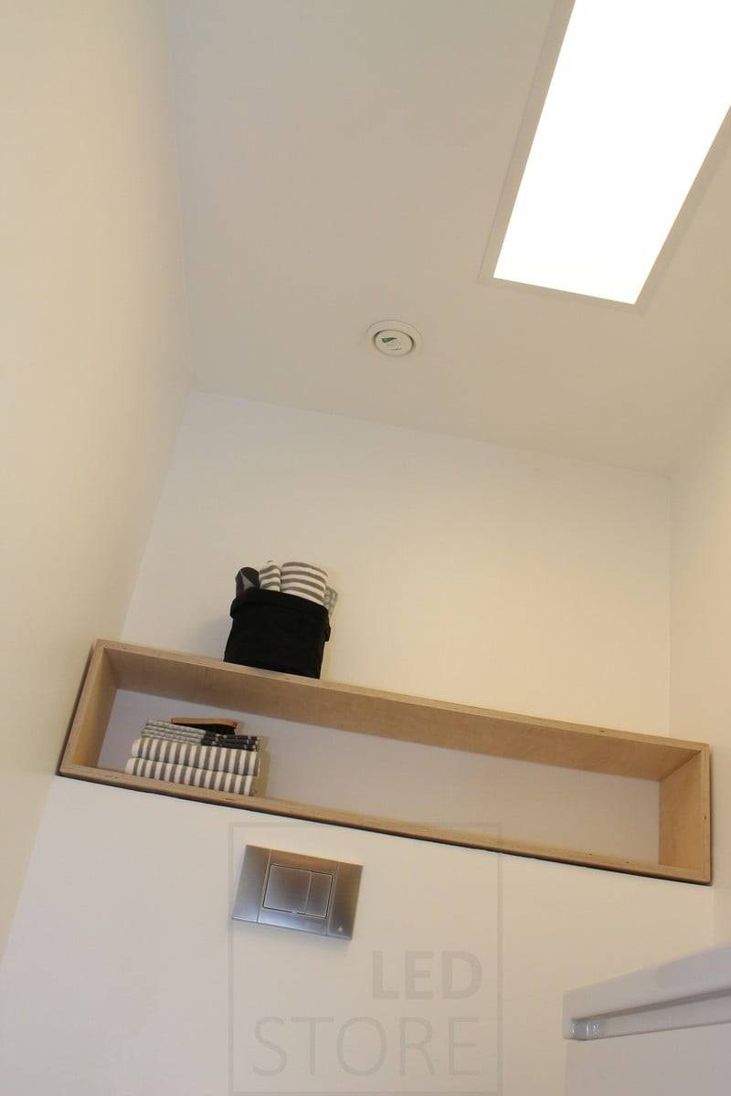 Feria de la Vivienda 2014: panel led 300x1200 en el techo del aseo. Ledstore.fi