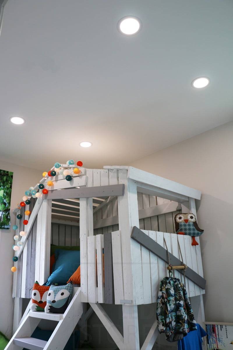 Feria de la Vivienda 2015: 4 piezas Plafond 160 en el techo de una habitación infantil. Ledstore.fi