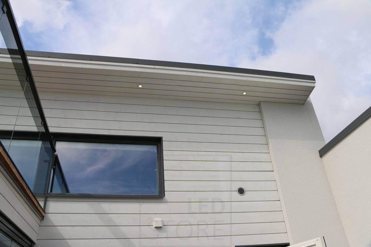 Feria de la vivienda 2018: focos led en el alero. Ledstore.fi