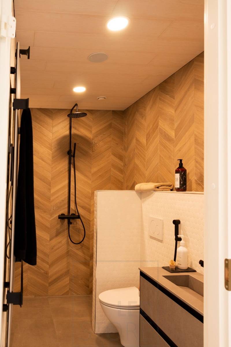 Feria de la Vivienda 2020: Plafón redondo de 160 mm en el baño. Ledstore.fi