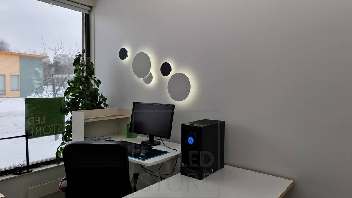 Aplique decorativo led ECLIPSE con temperatura de color regulable. Usted puede armar una lámpara de pared que más le convenga Ledstore.fi