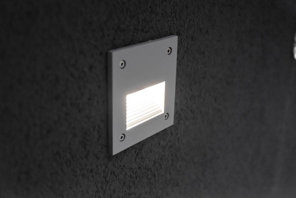 Aplique de pared en zócalo. LedStore.fi