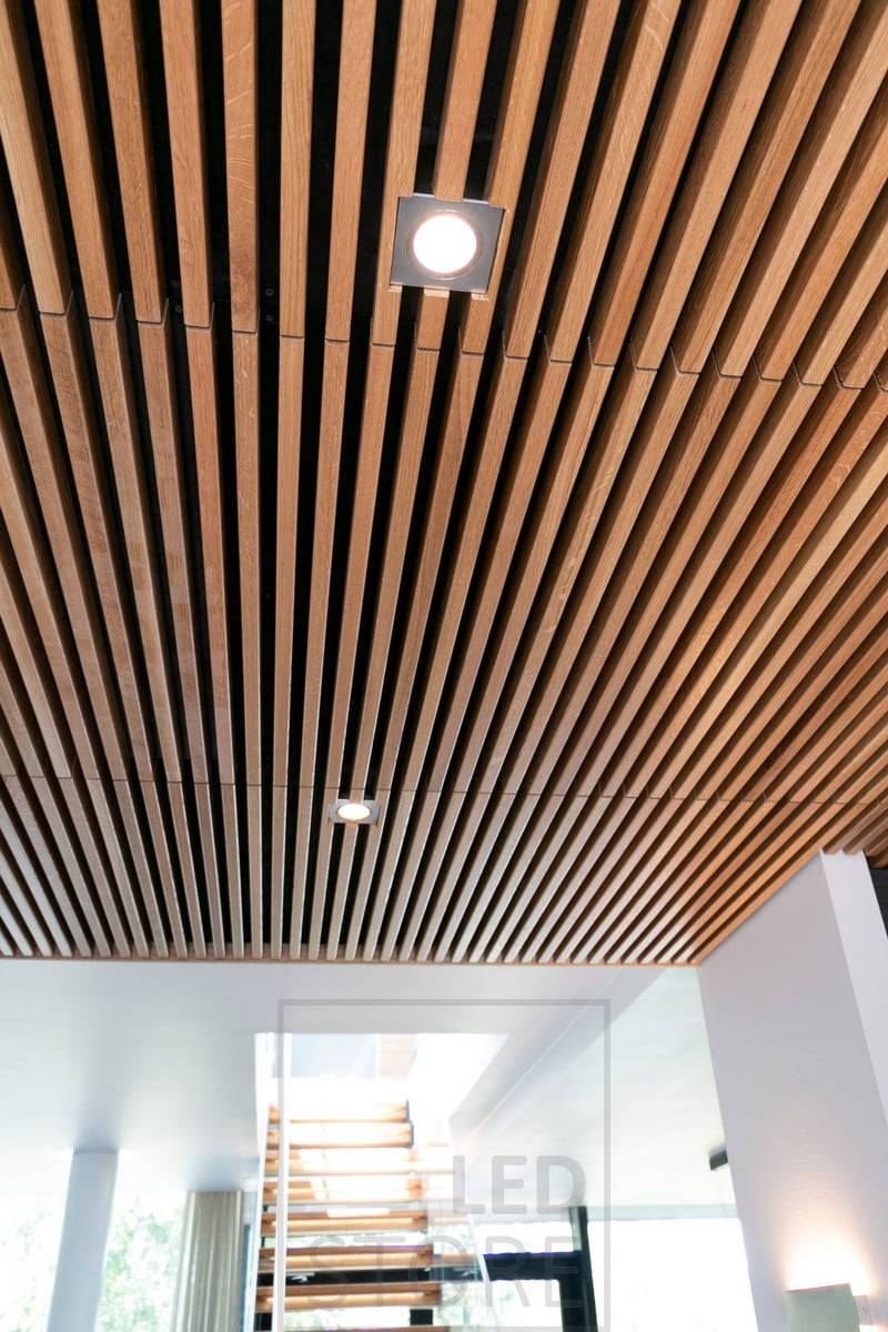 Focos led KIINTEÄ KANTTI fresados en el techo. Ledstore.fi