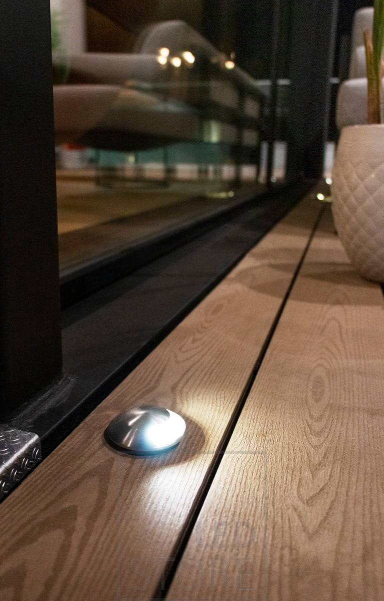El foco unidireccional para exteriores es una luminaria atmosférica que proporciona una luz suave e indirecta. Ledstore.fi