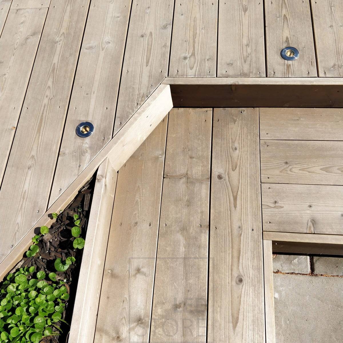 Foco led para patio UP - ilumina directamente hacia arriba. El foco resiste incluso los atropellos. Ledstore.fi