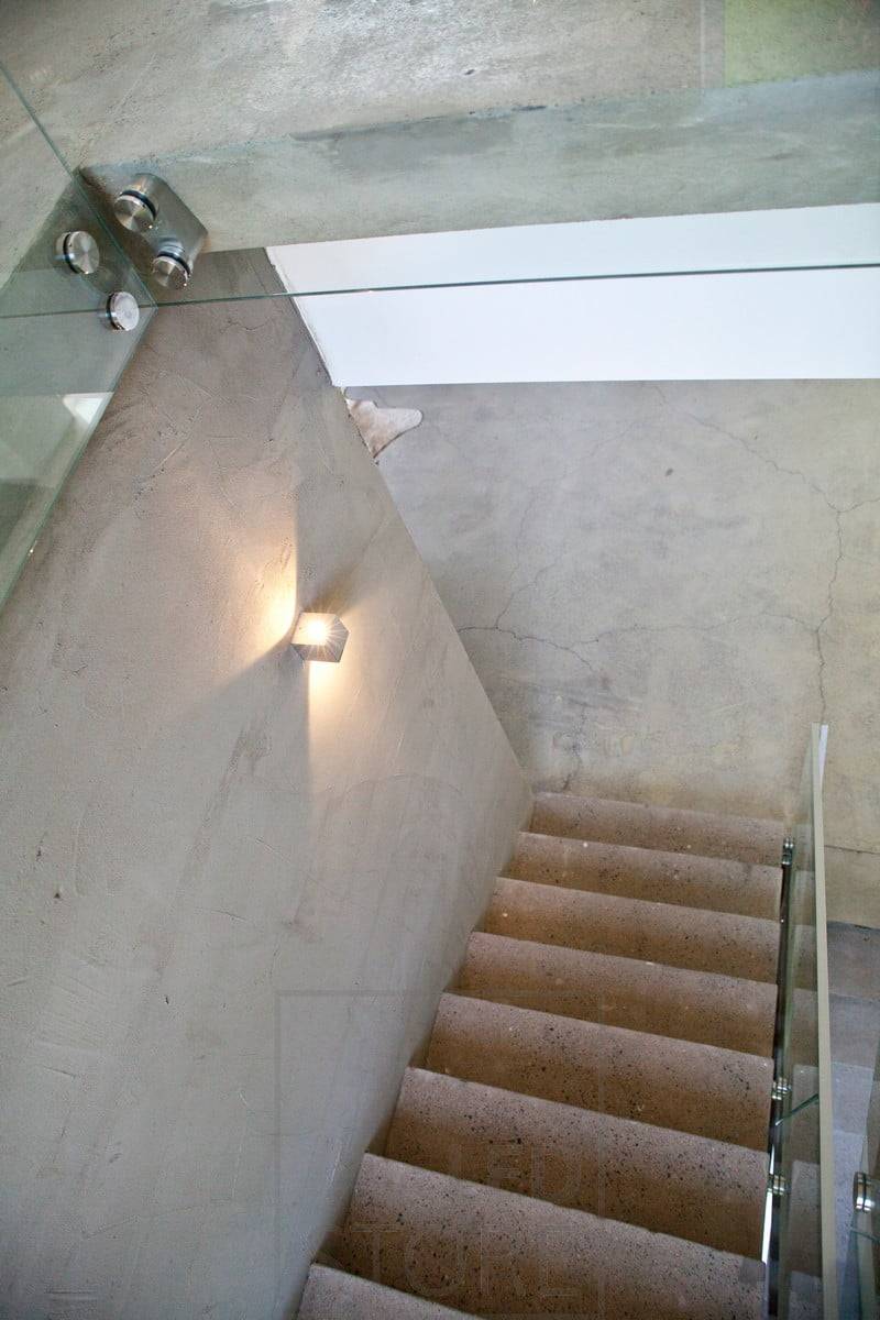 Aplique bidireccional CUBIC para escaleras. Ledstore.fi