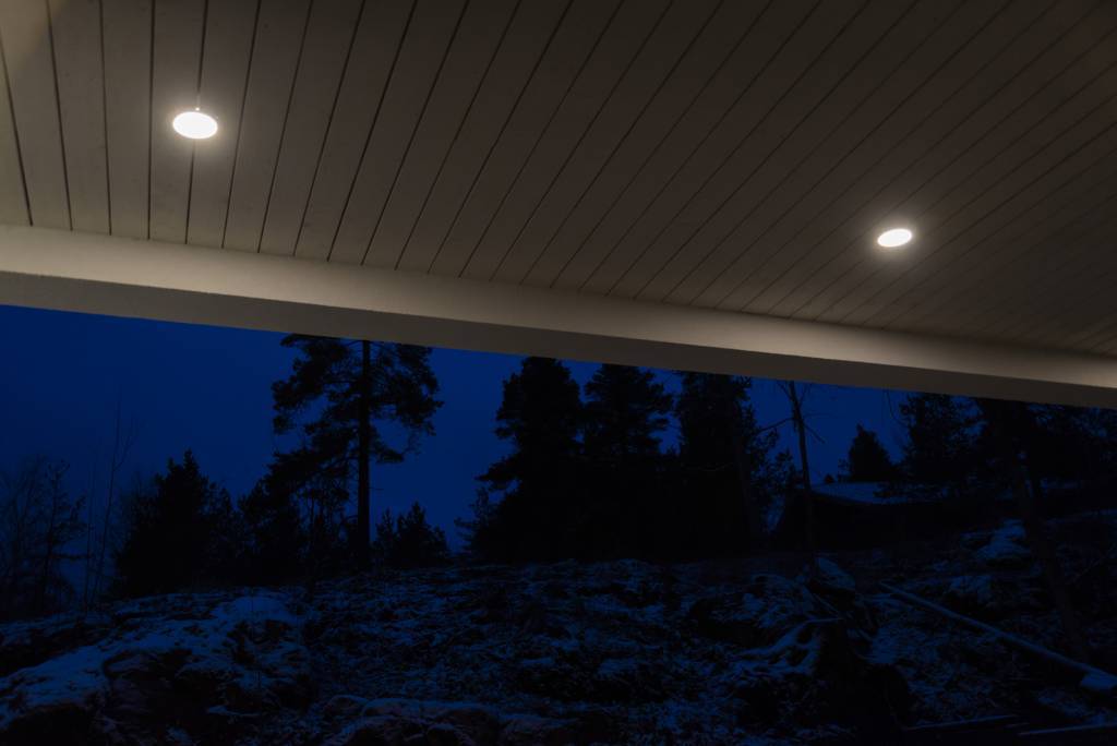 Plafond 160 en la cochera. © LedStore