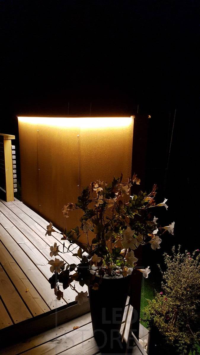 Iluminación atmosférica indirecta en la terraza. Ledstore.fi