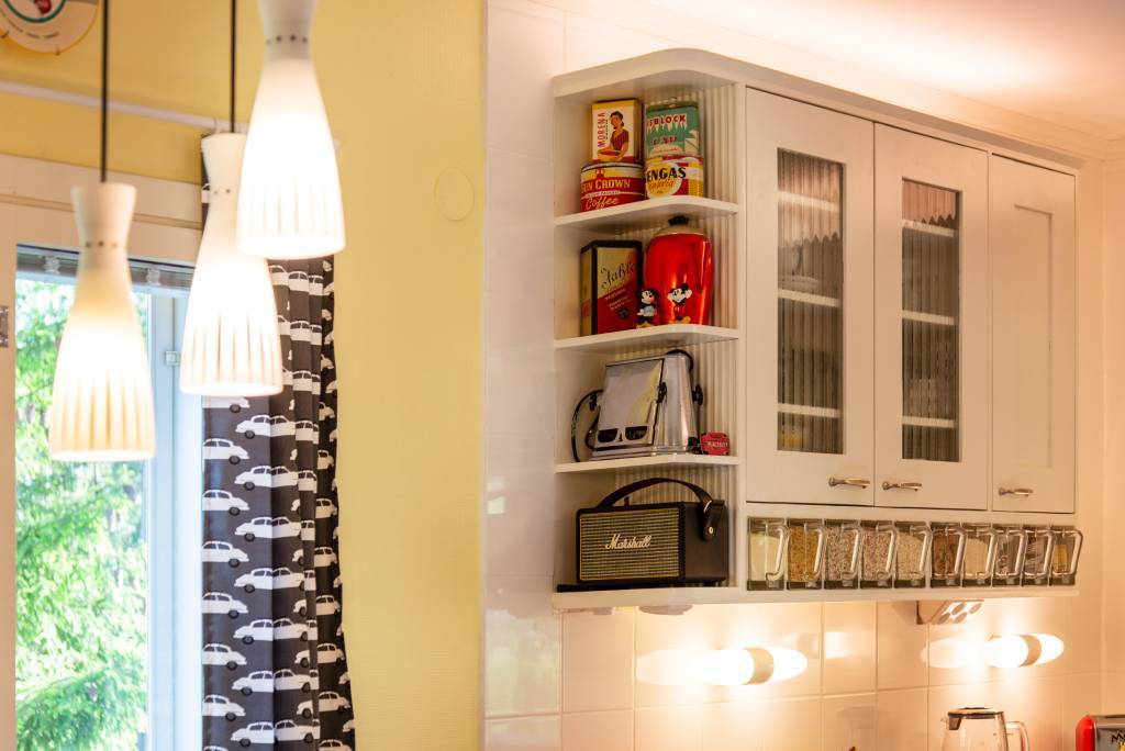 iluminación led para cocina, bombillas led y tira led