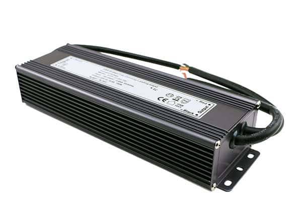 12V_80W_IP66_transformador_triac_dimmable_blog_ledstore.fi