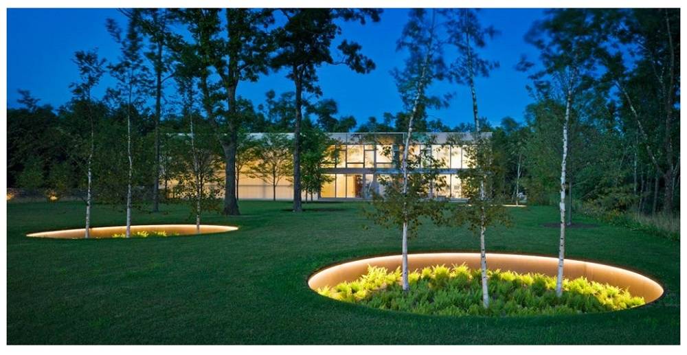 Parterre empotrado con tira LED montada en el borde
