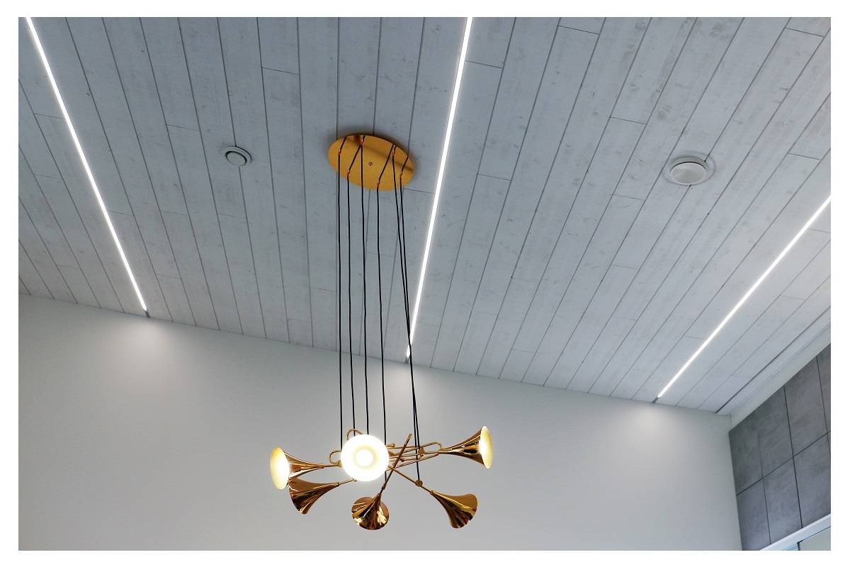 diseño de iluminación del salón en imaginación usada