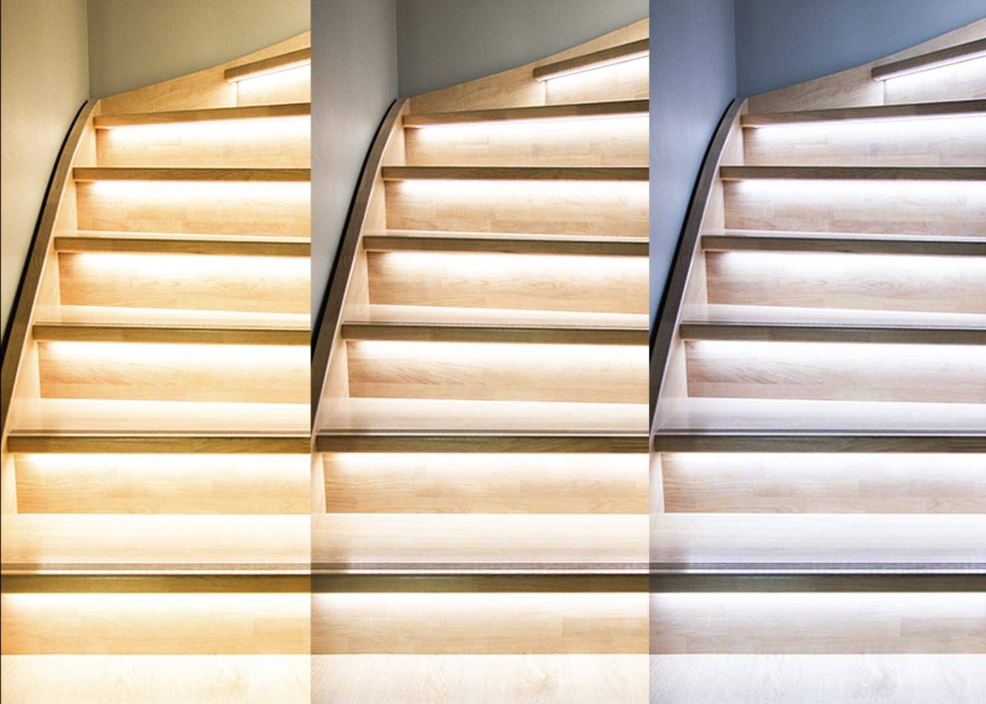 Comparación de escaleras de madera con luces LED incorporadas que resaltan diferentes intensidades, de tenue a brillante. El cálido resplandor realza el diseño de la escalera.