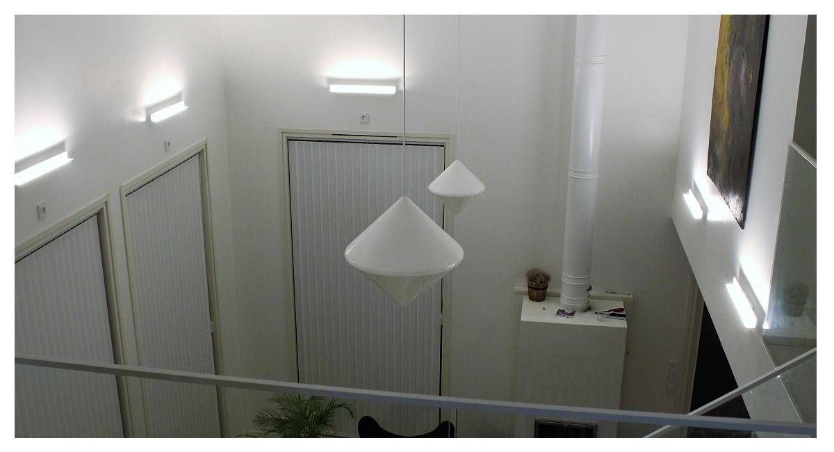 Apliques en un salón alto