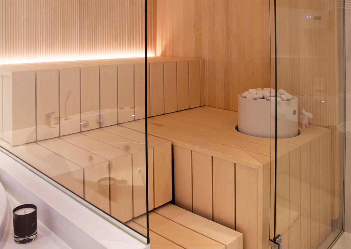Una lava brillante en la superficie del laúd ilumina toda la sauna