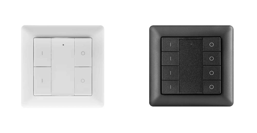 Dos interruptores de luz montados en la pared, en blanco y negro, con cuatro botones, adecuados para marcos EXXACT, por ejemplo. 