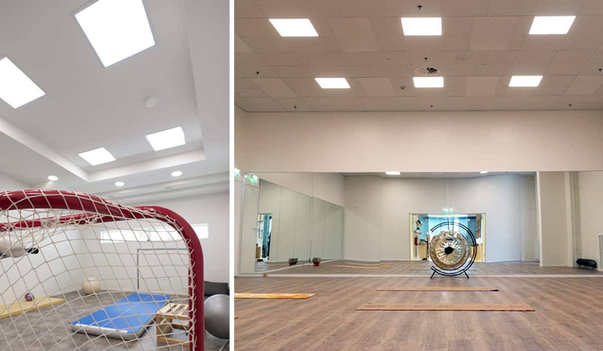 Varios grandes paneles LED en el techo del vestíbulo de la casa y de la sala de yoga.