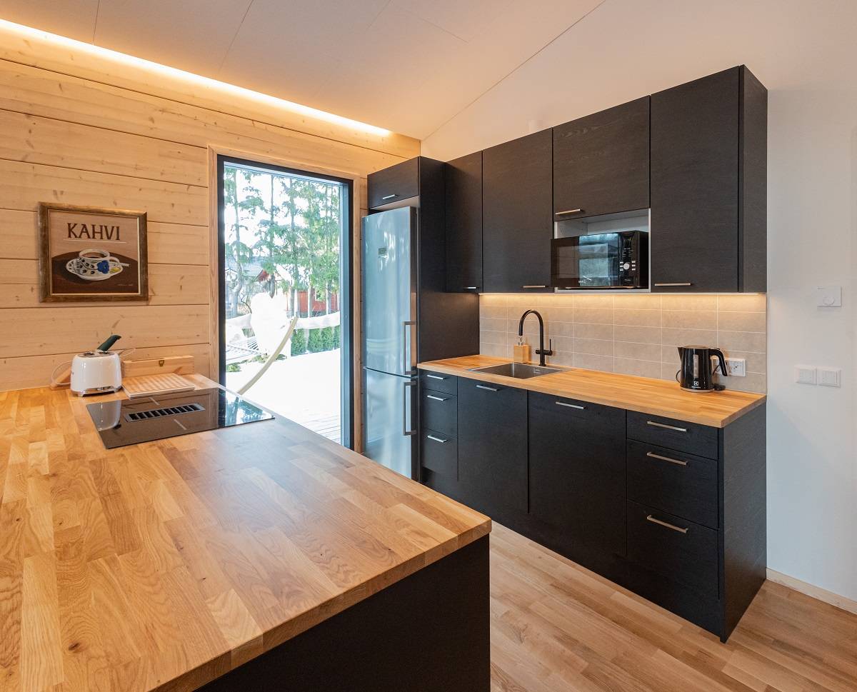 La tira de leds CCT se ha utilizado para la iluminación plana y lateral de la cocina.