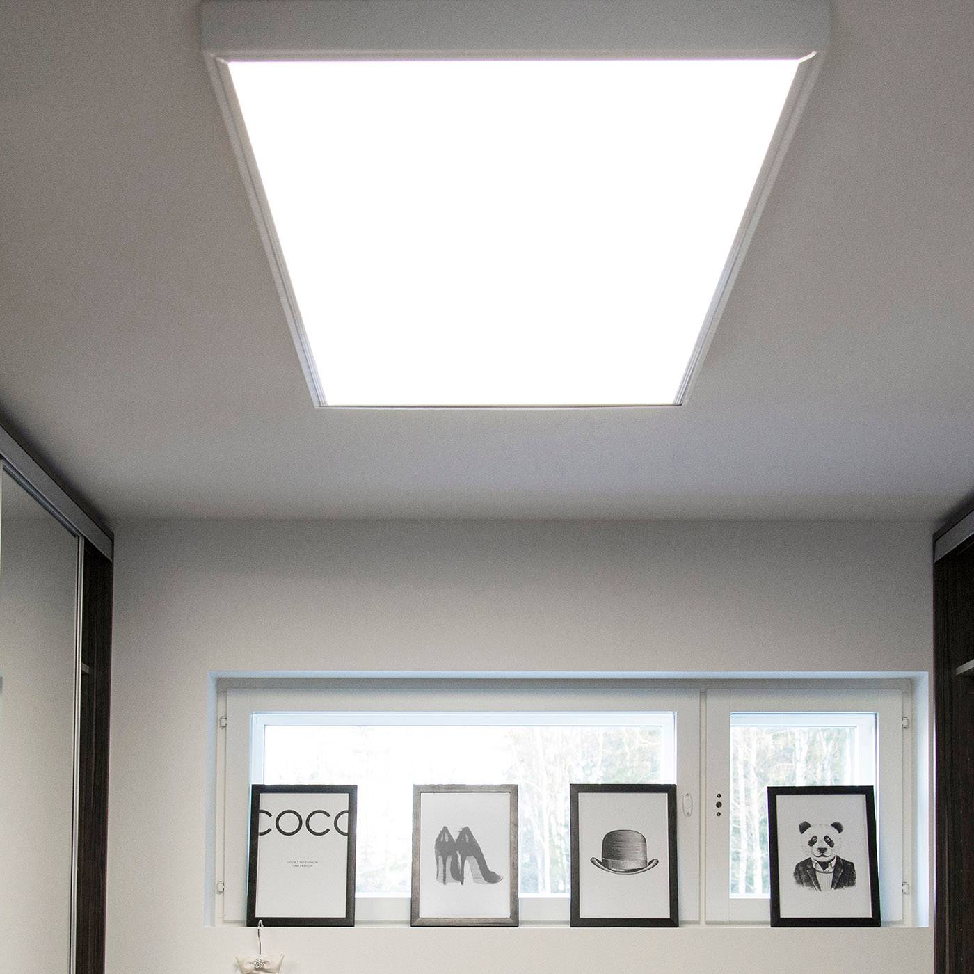 Panel Led 600*1200 en marco de superficie.
